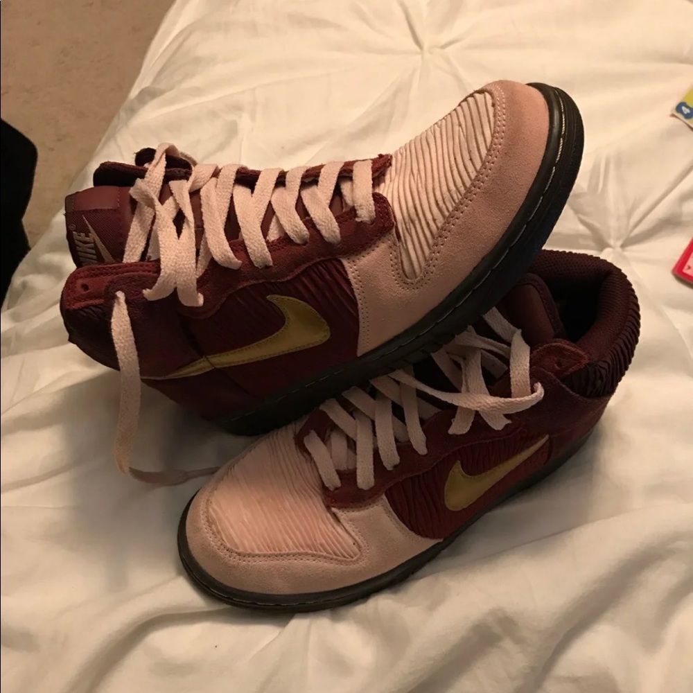 Nike Dunks - image 1